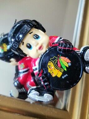 ❗Vintage Chicago Blackhawks NHL Sports Figure Holiday Ornament❗